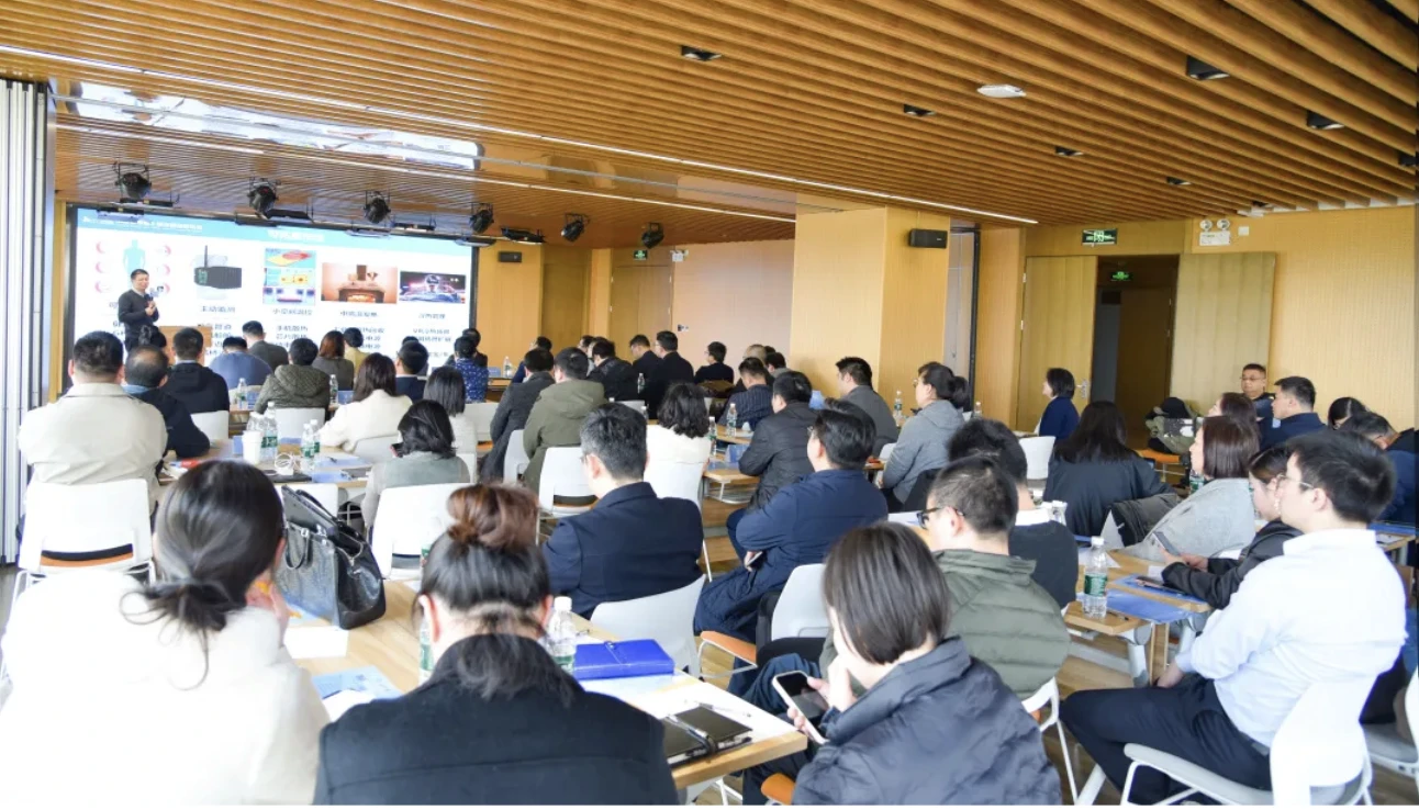 截屏2024-06-11 11.47.04.webp